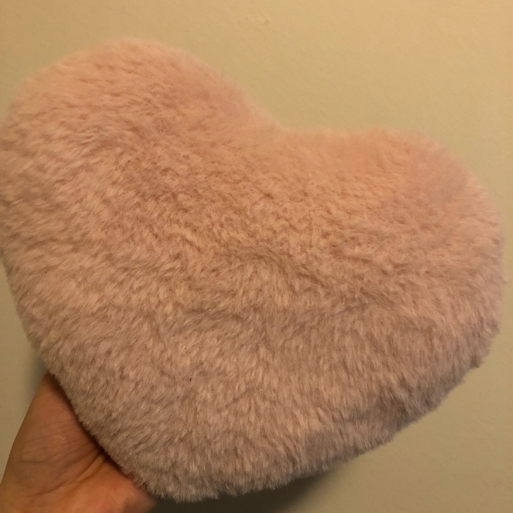Heart decorative pillow